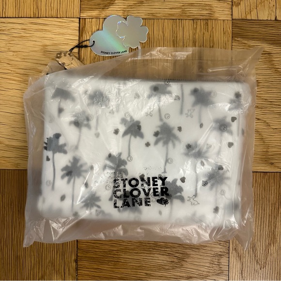 NEW, NWT Stoney Clover Lane Flat Pouch/Bag 🌴 - Picture 3 of 5